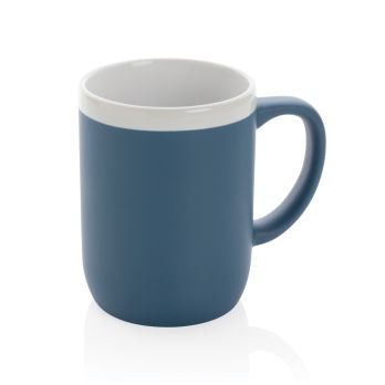 Keramiktasse mit weißem Rand