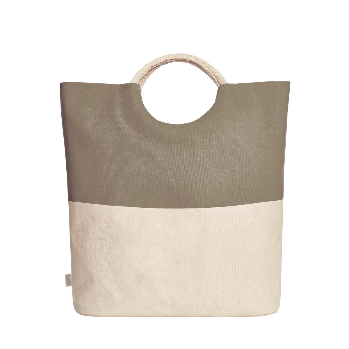 auf der Front unten(29 x 15 cm)